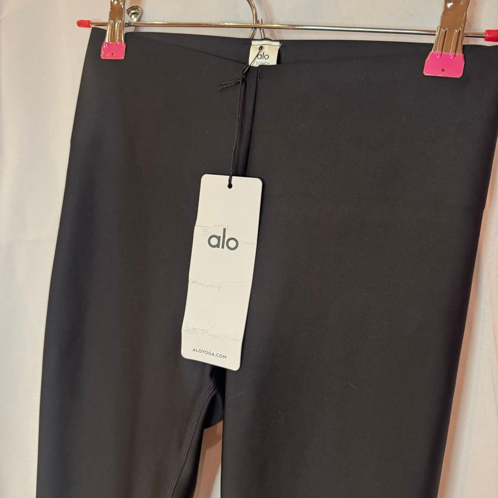 Alo Yoga Airlift 2-Piece Set | Legging + Bra | Black | NWT - Picture 11 of 12